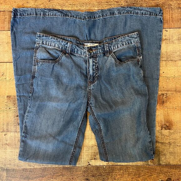 Free People Flare Jeans Tencel Denim Size 26 Mid Rise - Picture 5 of 7